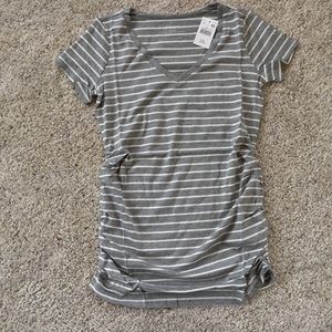 Motherhood maternity tee